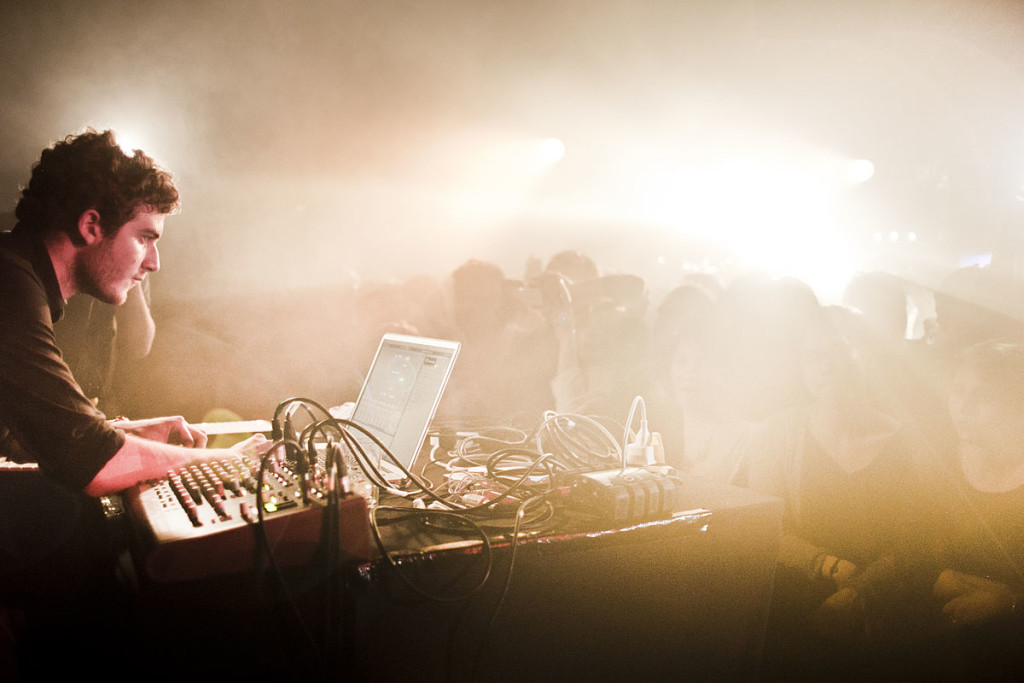 Nicolas_Jaar_live_at_Rex_Club_Paris